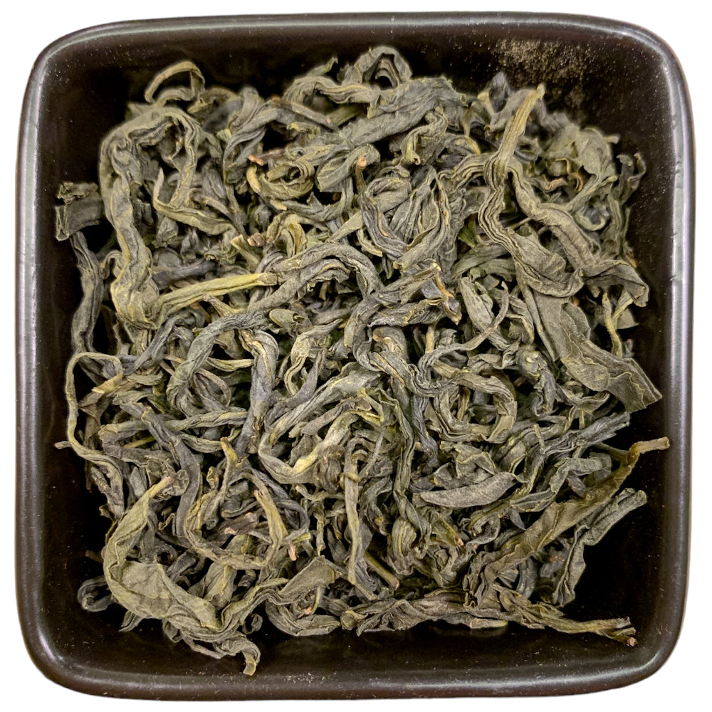 Ein hervorragender China Grün-Tee aus kontrolliertem Anbau mit grünem Blatt und aromatisch süßlichem Geschmack aus der TeeWiese. 