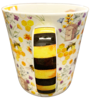 
                  
                    Fine Bone China Becher "Bienenliebe" aus der TeeWiese
                  
                