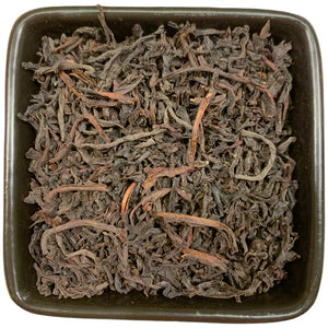 
                  
                    Der Teegarten "Wewesse" liegt in der UVA-Region. Hier wachsen ab 1200 Meter die Premium-Tees Sri Lankas. Wewesse FOP präsentiert sich mit drahtigem, gleichmäßigem Blatt und Tips. Er hat eine aromatische goldbraune Tasse mit einer feinen Säure.   Zutaten: Ceylon Wewesse FOP  Hersteller/Importeur: TeeWiese
                  
                