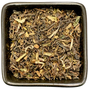
                  
                    Die Herbstpflückung aus dem Teegarten „Misty Valley“ aus der TeeWiese.

Die im Herbst gepflückten Darjeelings (Autumnals) aus dem Teegarten „Misty Valley“ bieten Teeliebhabern ein ausgereiftes Aroma und eine einzigartige Geschmackswelt. Herbstpflückungen sind bekannt für ihr vollmundiges Darjeelingaroma, das sowohl zart als auch fein ist und eine etwas dunklere Tasse hervorbringt. Trotz dieser dunkleren Farbe bleibt der Tee fast so mild wie die des Frühjahres, was ihn zu einem geschätzten Genuss für Kenner 
                  
                
