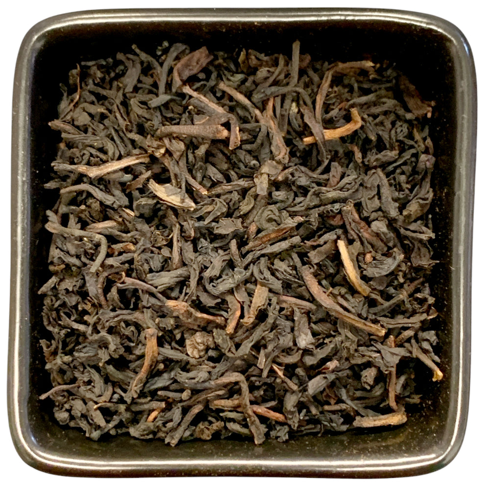 Natürlich aromatisierter, entkoffeinierter Schwarztee mit Bergamotte-Geschmack aus der TeeWiese.

Dieser Schwarztee aus hochwertigem Ceylon-Blatt ist entkoffeiniert. So ist er perfekt für alle, die einen guten Earl Grey genießen möchten, aber auf Koffein verzichten möchten oder müssen. Schonend mit der CO2-Methode entkoffeiniert.