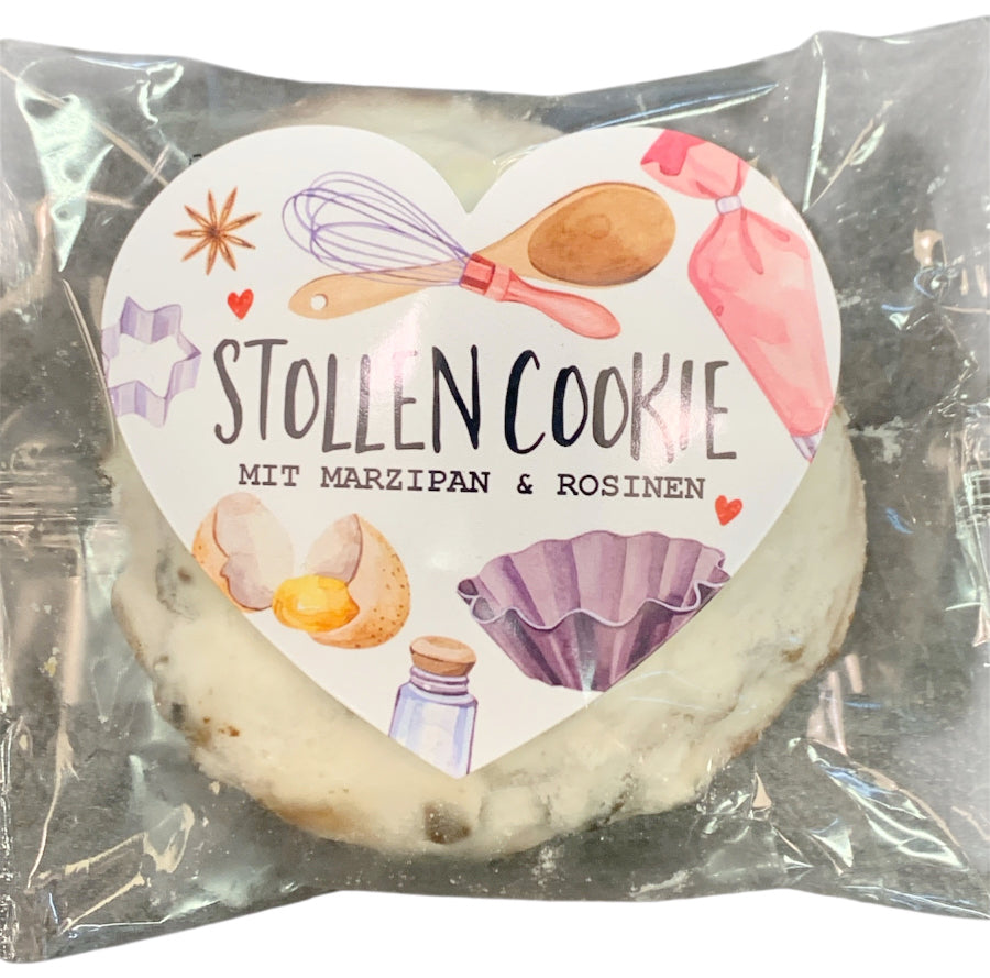 Stollen Cookie mit 19% Marzipans der TeeWiese.
Sie sind wieder da, unser beliebter Marzipan-Cookies. Das ideale kleine Gastgebergeschenk, die kleine Aufmerksamkeit um einfach mal DANKE zu sagen, oder für den selbstgefertigten Adventskalender. Saftig und mit der Marzipanfüllung richtig lecker.